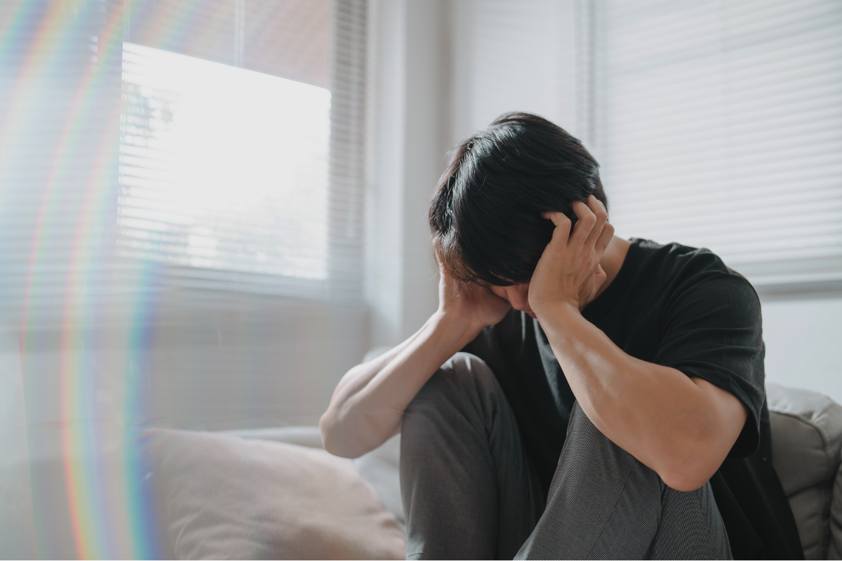 不安を抱える男性